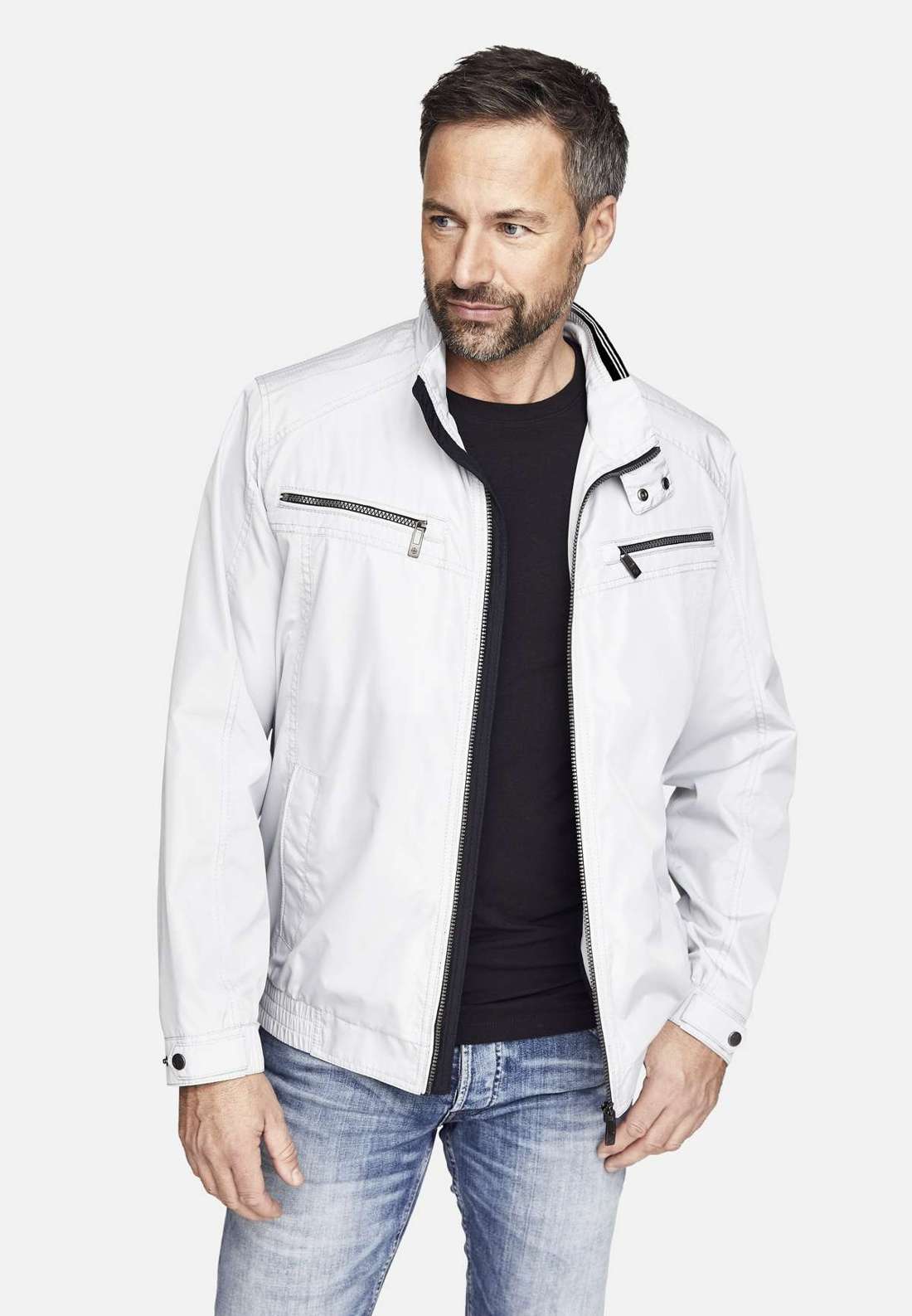 Уличная куртка с водоотталкивающей функцией. Ultralight