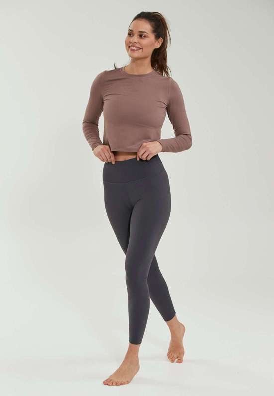 Рубашка с длинными рукавами простого дизайна Kirillov