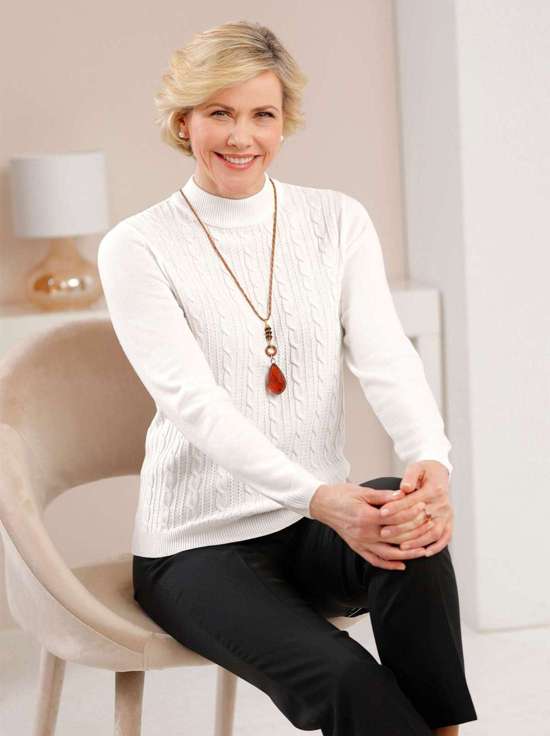 Свитер с воротником-стойкой Pullover