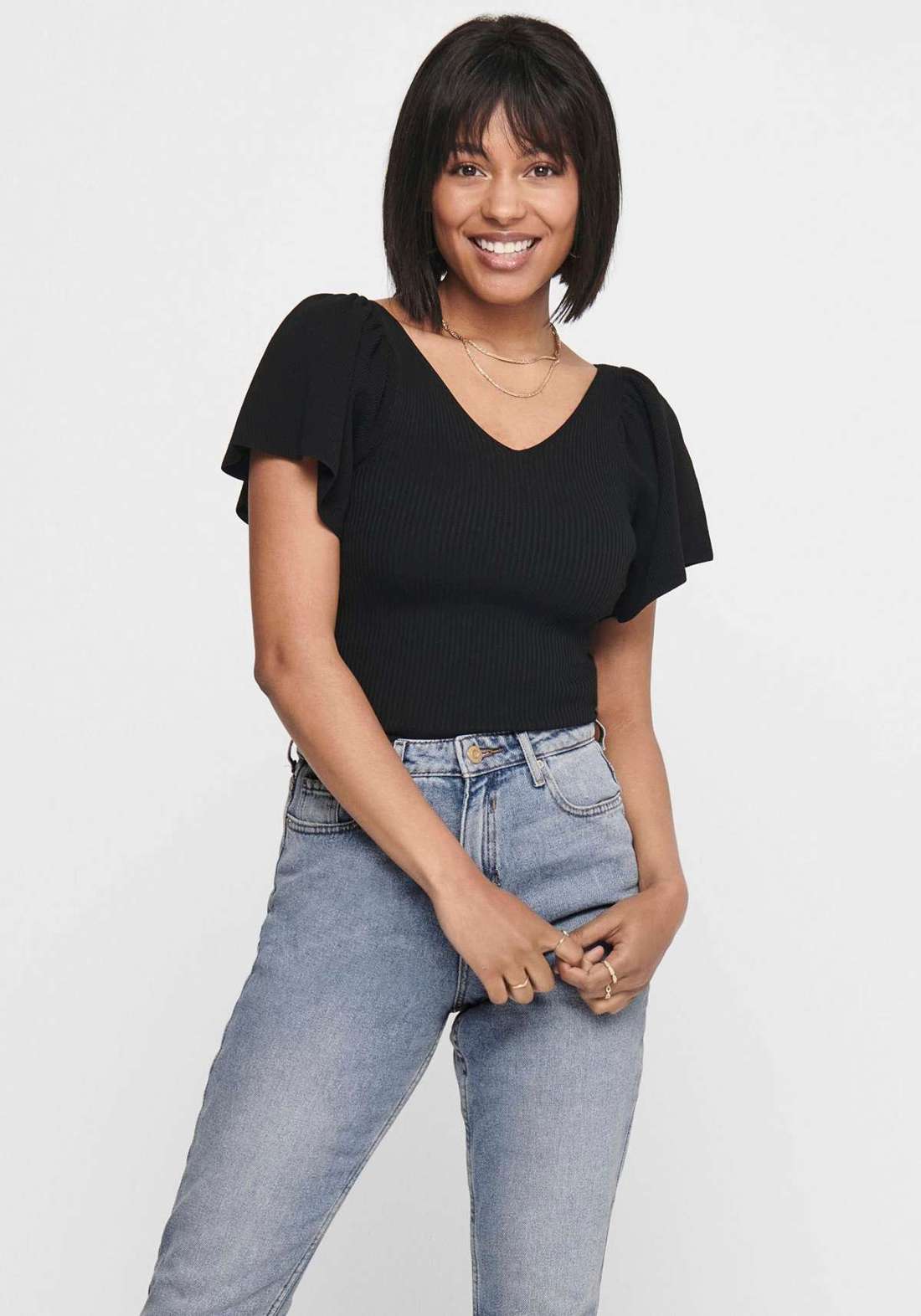 свитер с V-образным вырезом ONLLEELO S/S BACK PULLOVER KNT NOOS