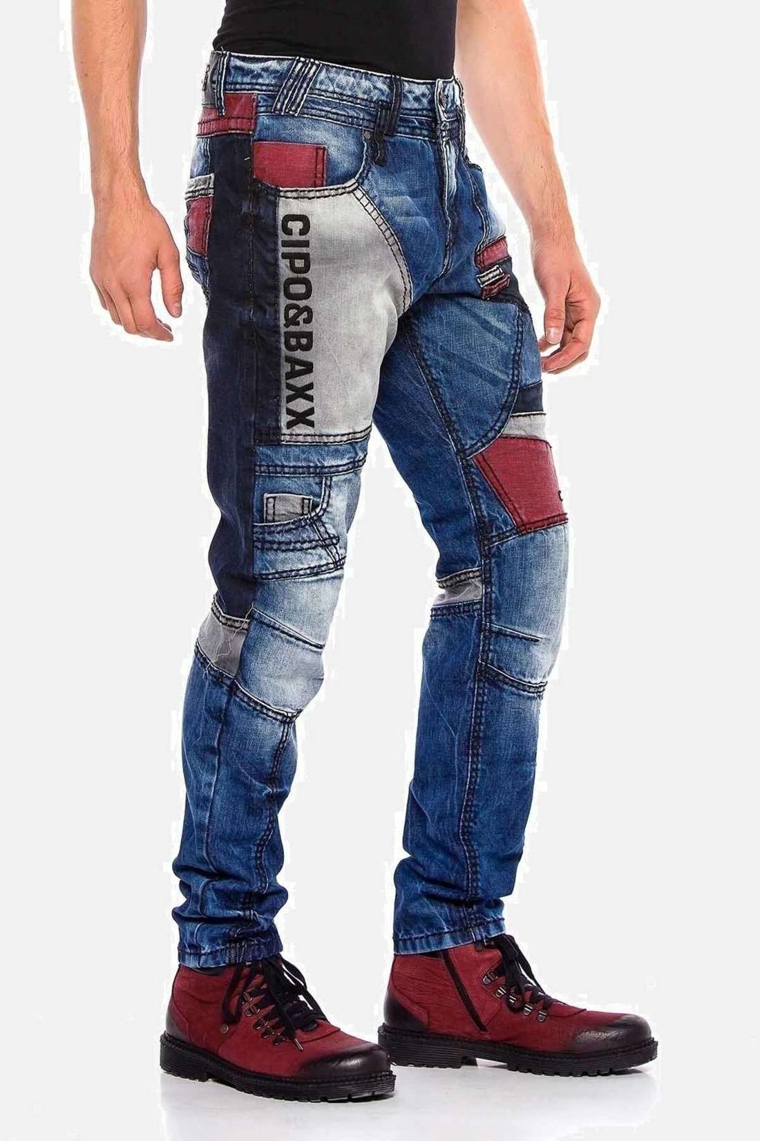 Джинсы прямого кроя экстравагантного дизайна. Jeans