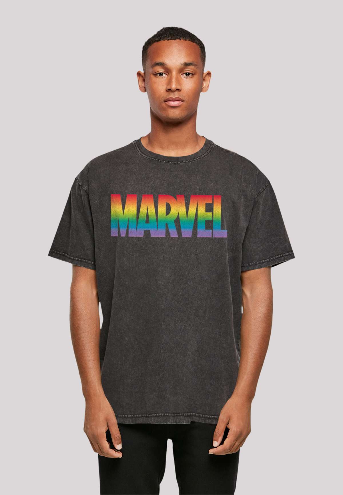 футболка Marvel Pride