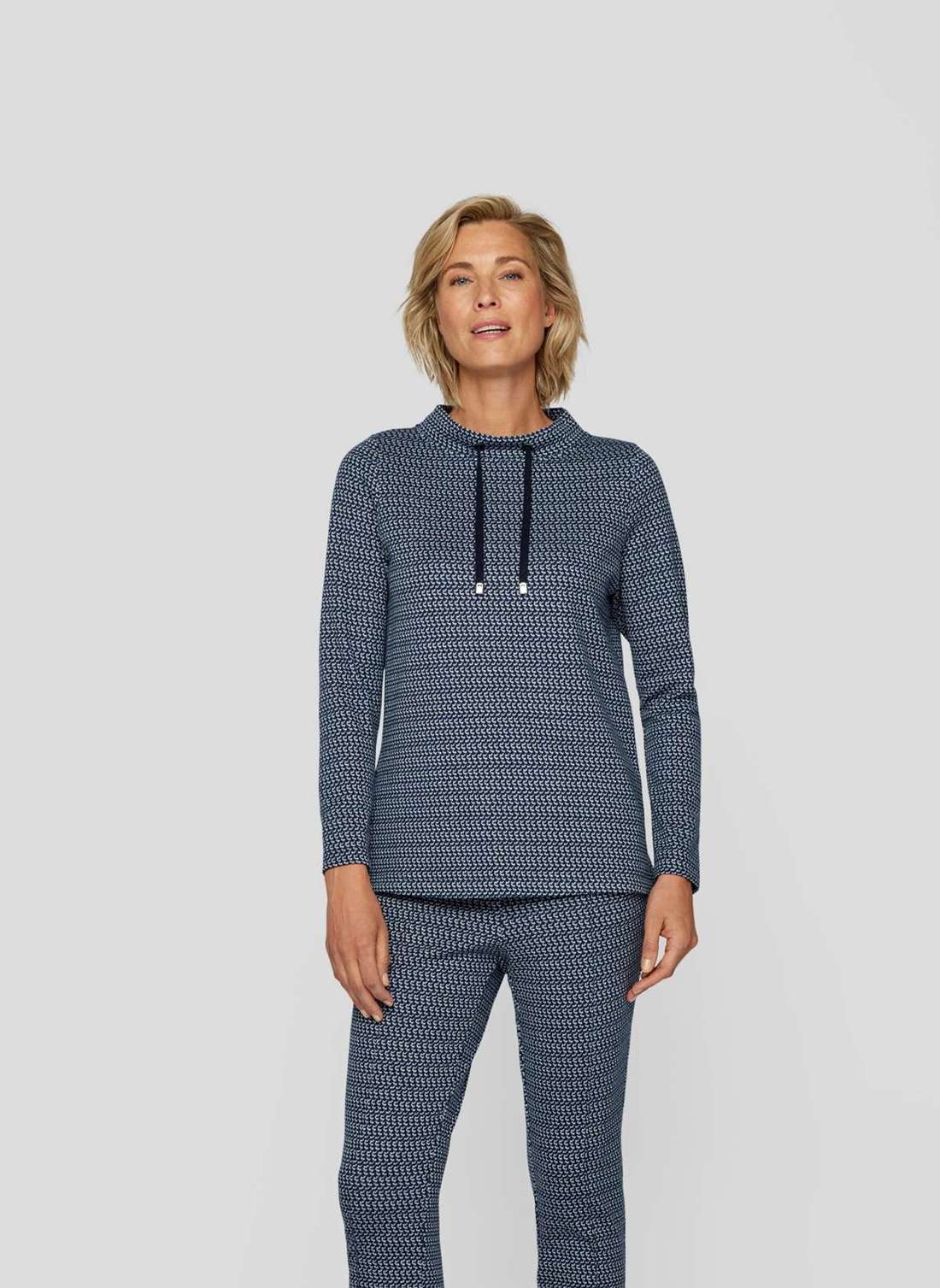 Толстовка Gemustertes Sweatshirt mit Stehkragen