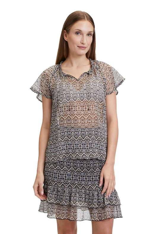 Рубашка-блузка Blusenshirt mit Schnürung