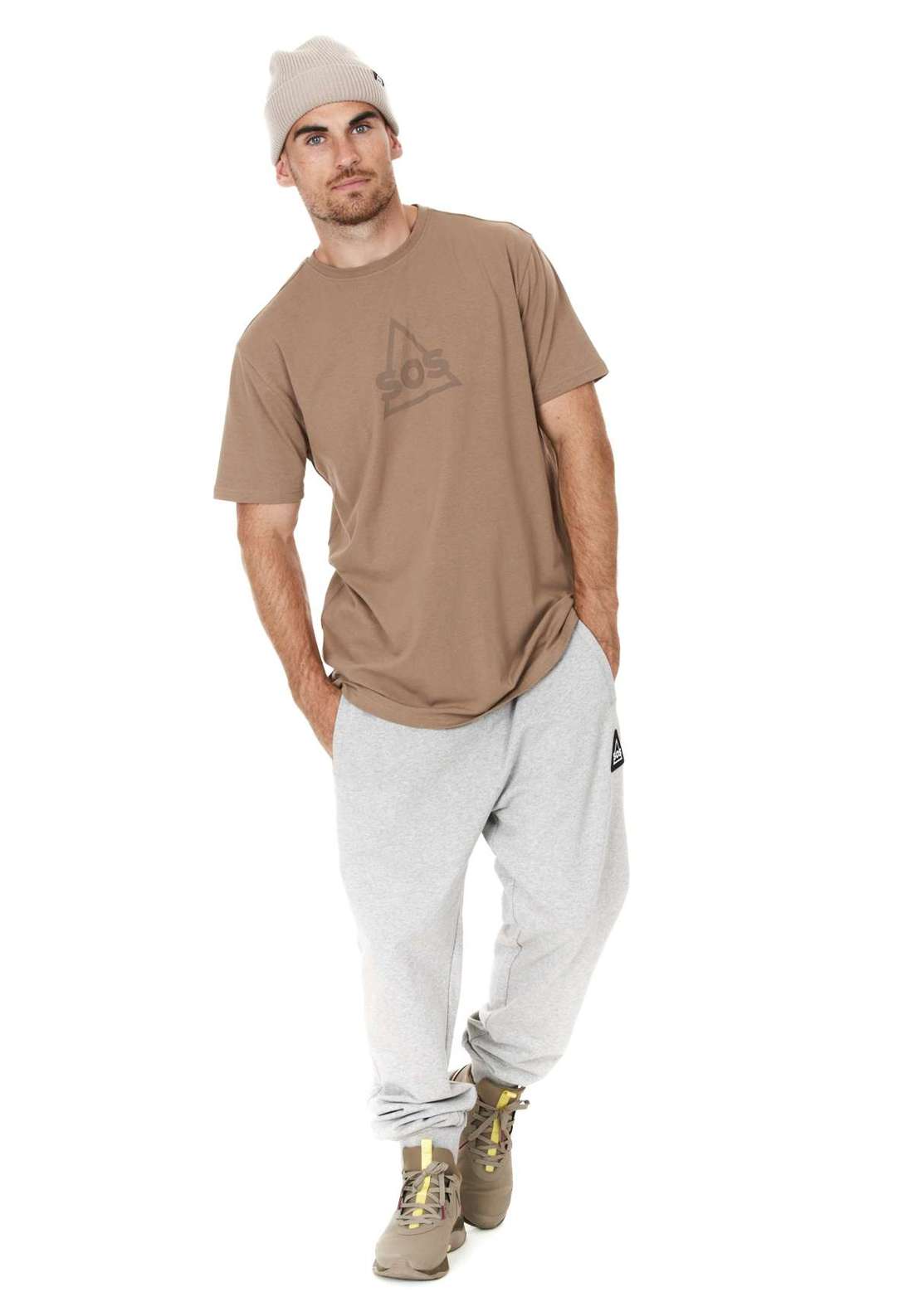 Функциональная рубашка с крупным логотипом бренда на груди. Kvitfjell