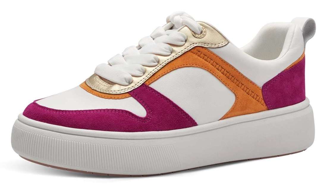 Кроссовки на платформе с практичной съемной стелькой.