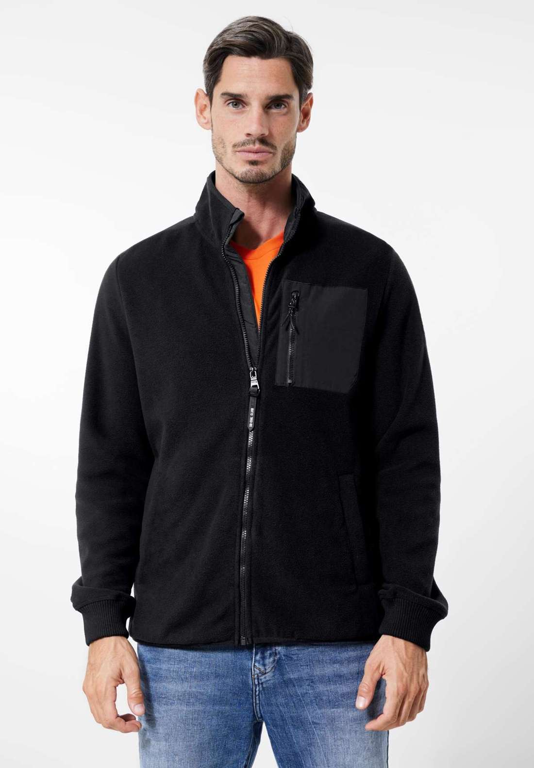 Флисовая куртка