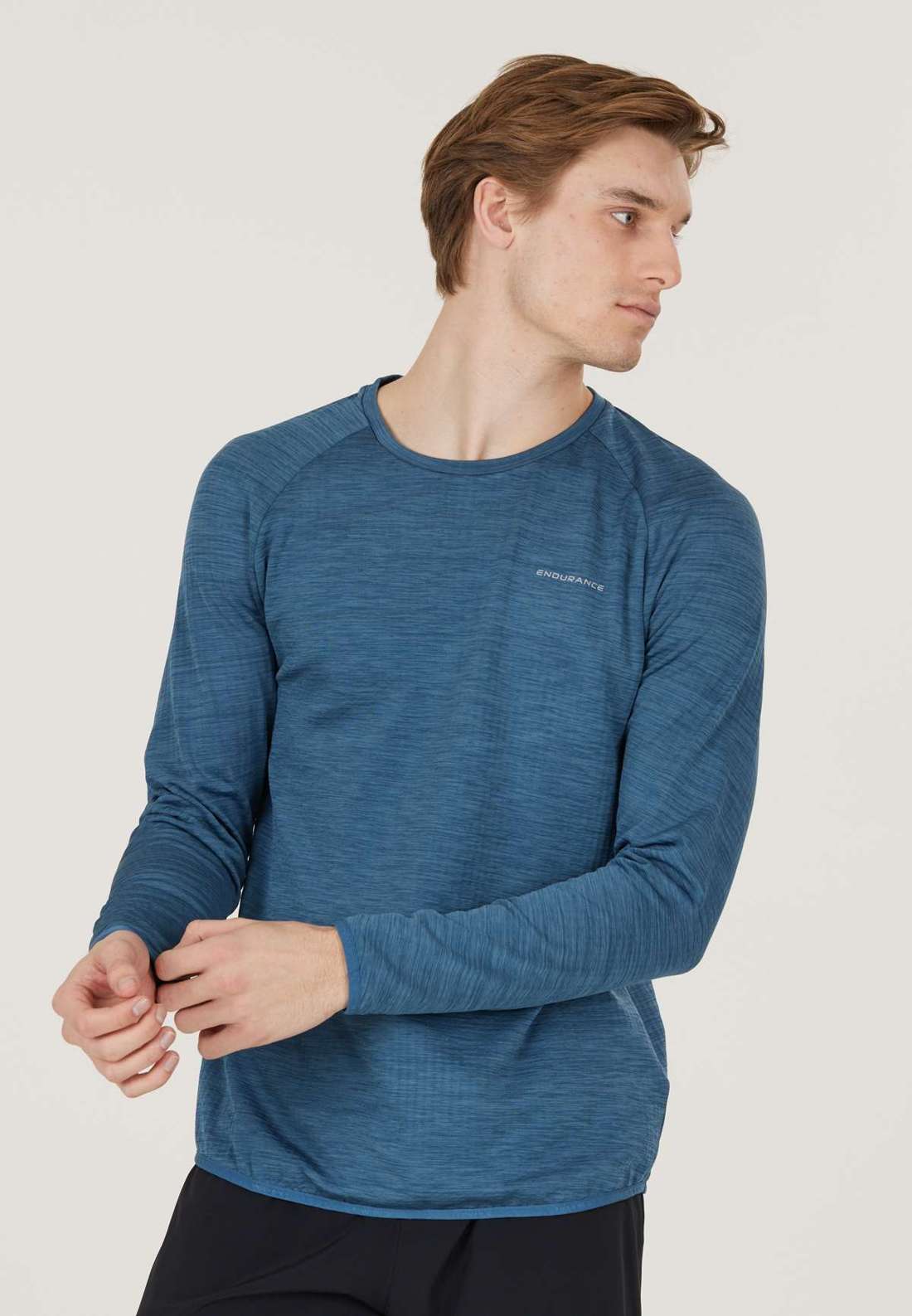 Функциональная рубашка с практичной технологией Quick Dry. Avan