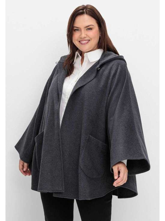 Накидка с капюшоном и застежкой на 1 пуговицу. Große Größen