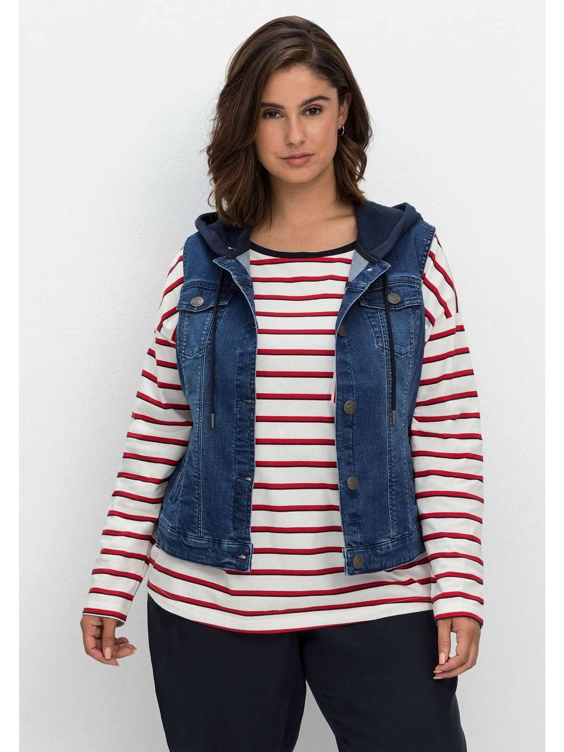 Джинсовый жилет с капюшоном индивидуального кроя Große Größen