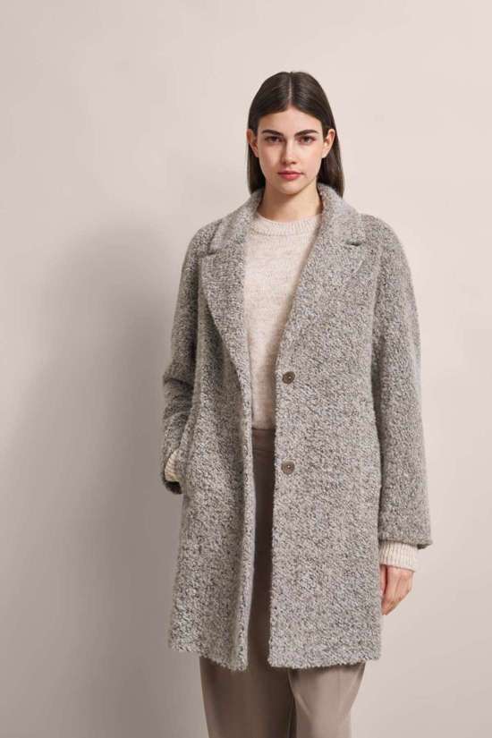 Короткое пальто