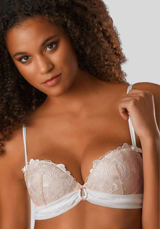 Бюстгальтер пуш-ап с уникальным цветочным узором.