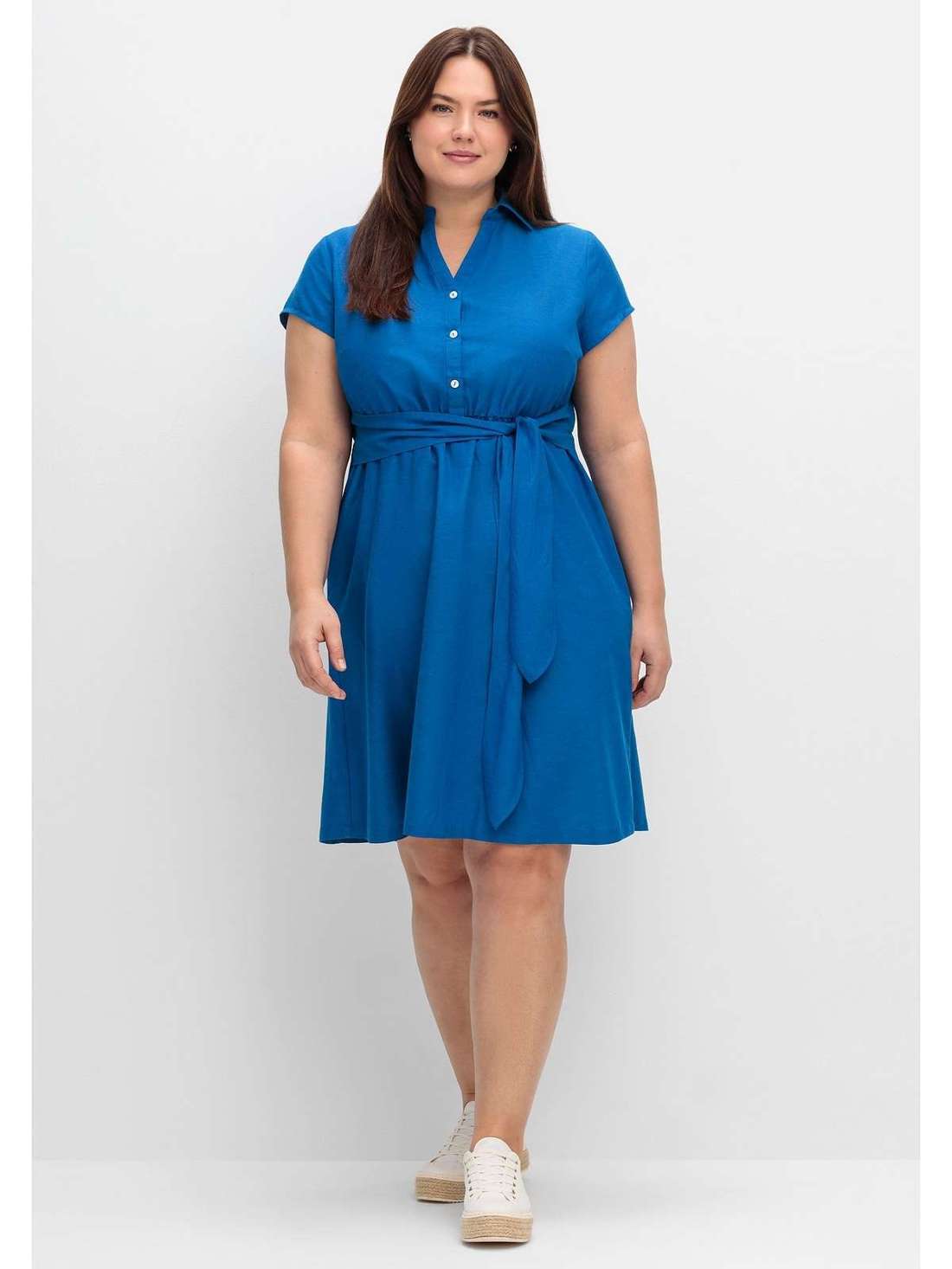 Летнее платье с поясом с льняным наполнением Große Größen