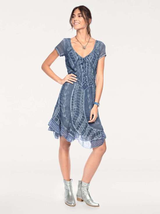 Летнее платье Stickereikleid