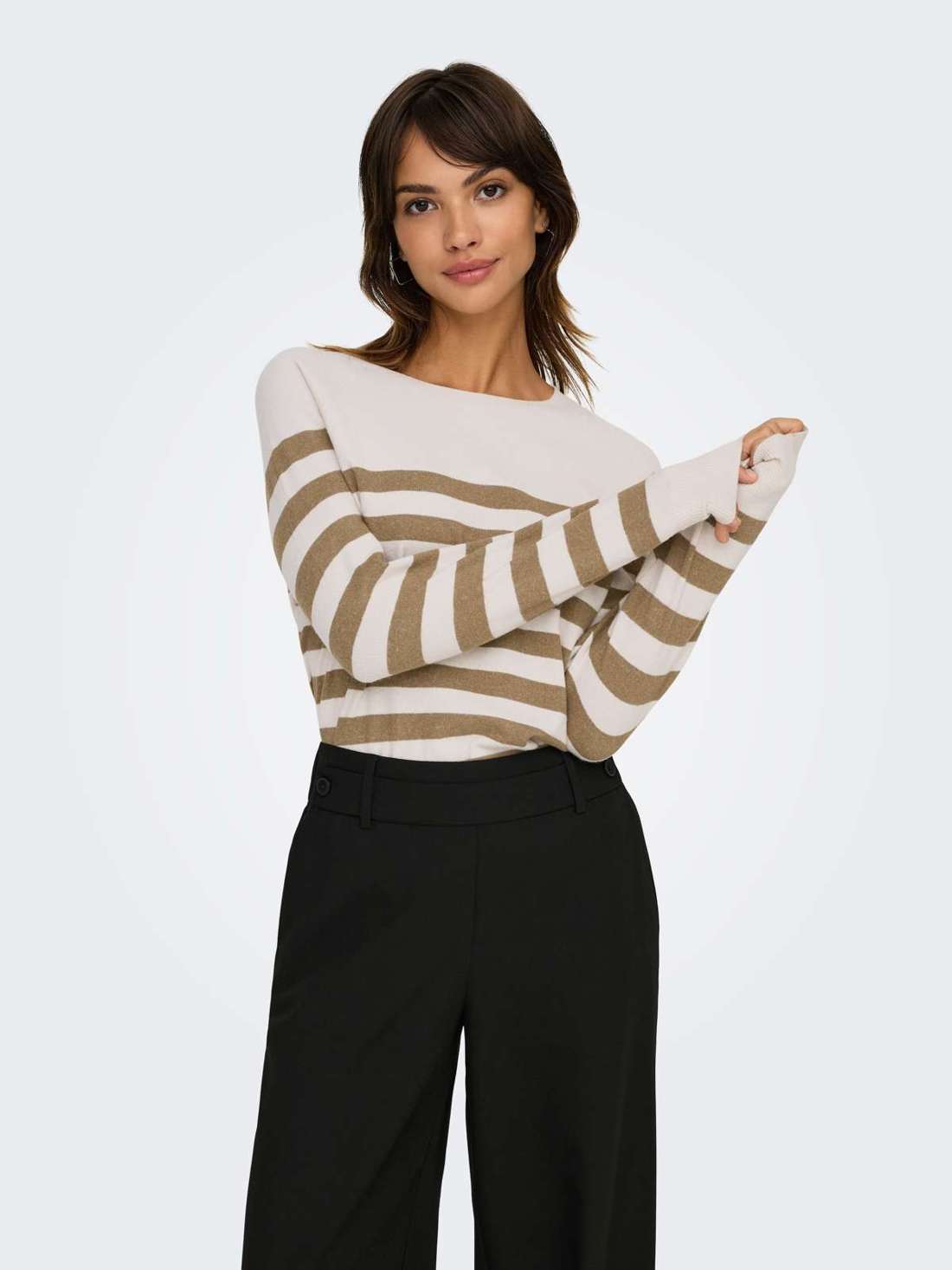 Свитер с круглым вырезом ONLAMA LIFE LS RAGLAN O-NECK CC KNT