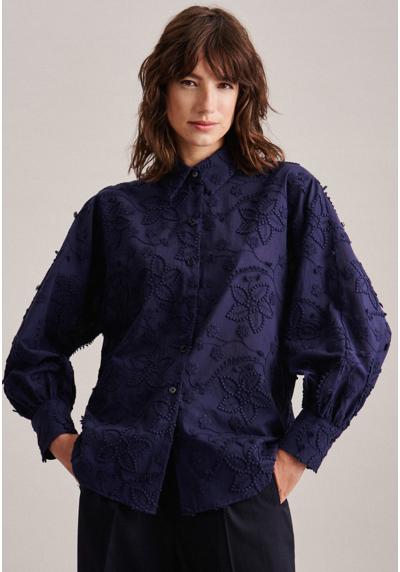Блузка-рубашка, вышивка на воротнике с длинными рукавами