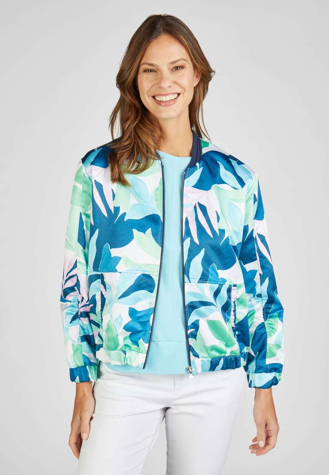 Блуза Bomberjacke im tropischen Design