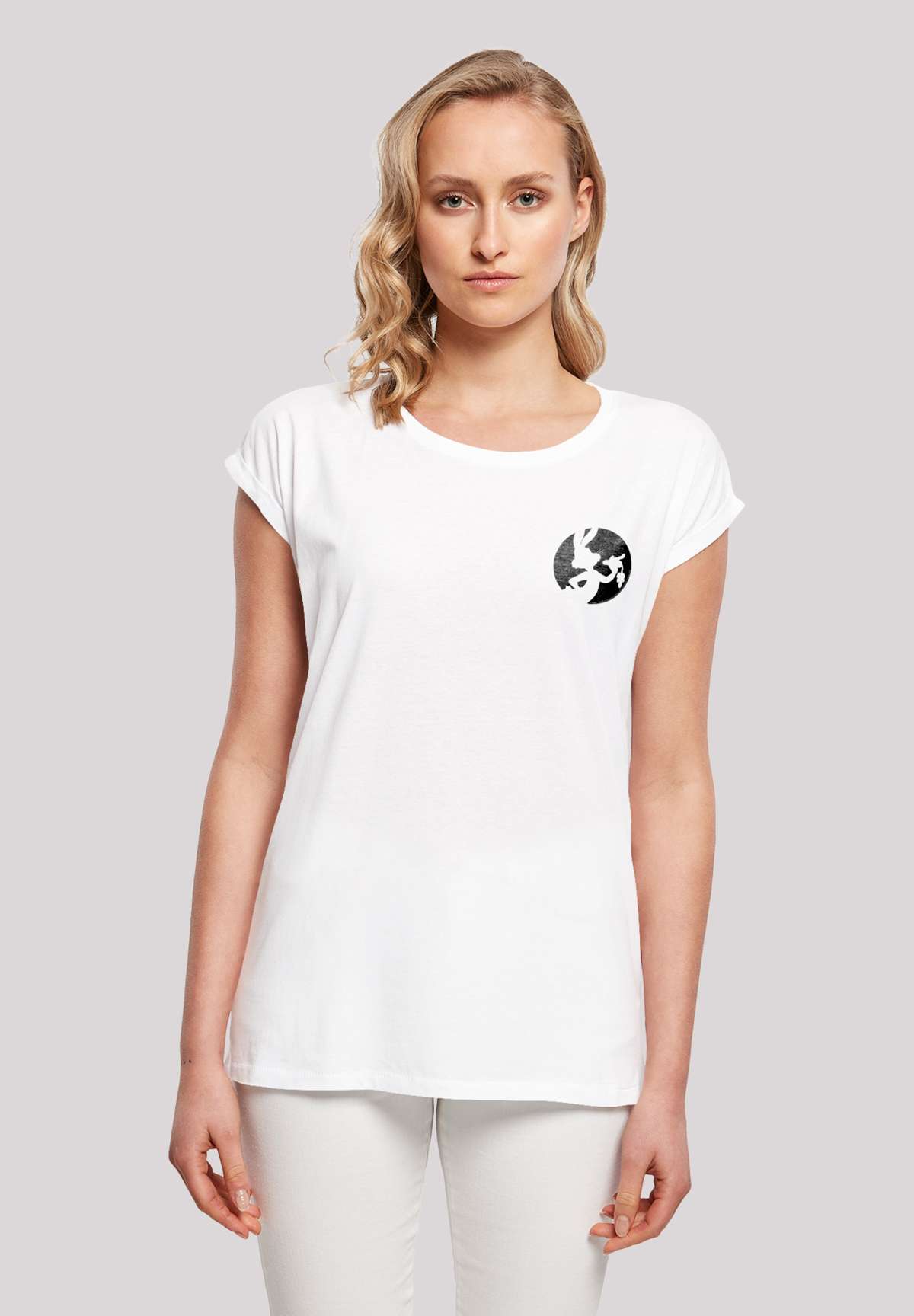 футболка Looney Tunes Bugs Bunny Silhouette Breast Print