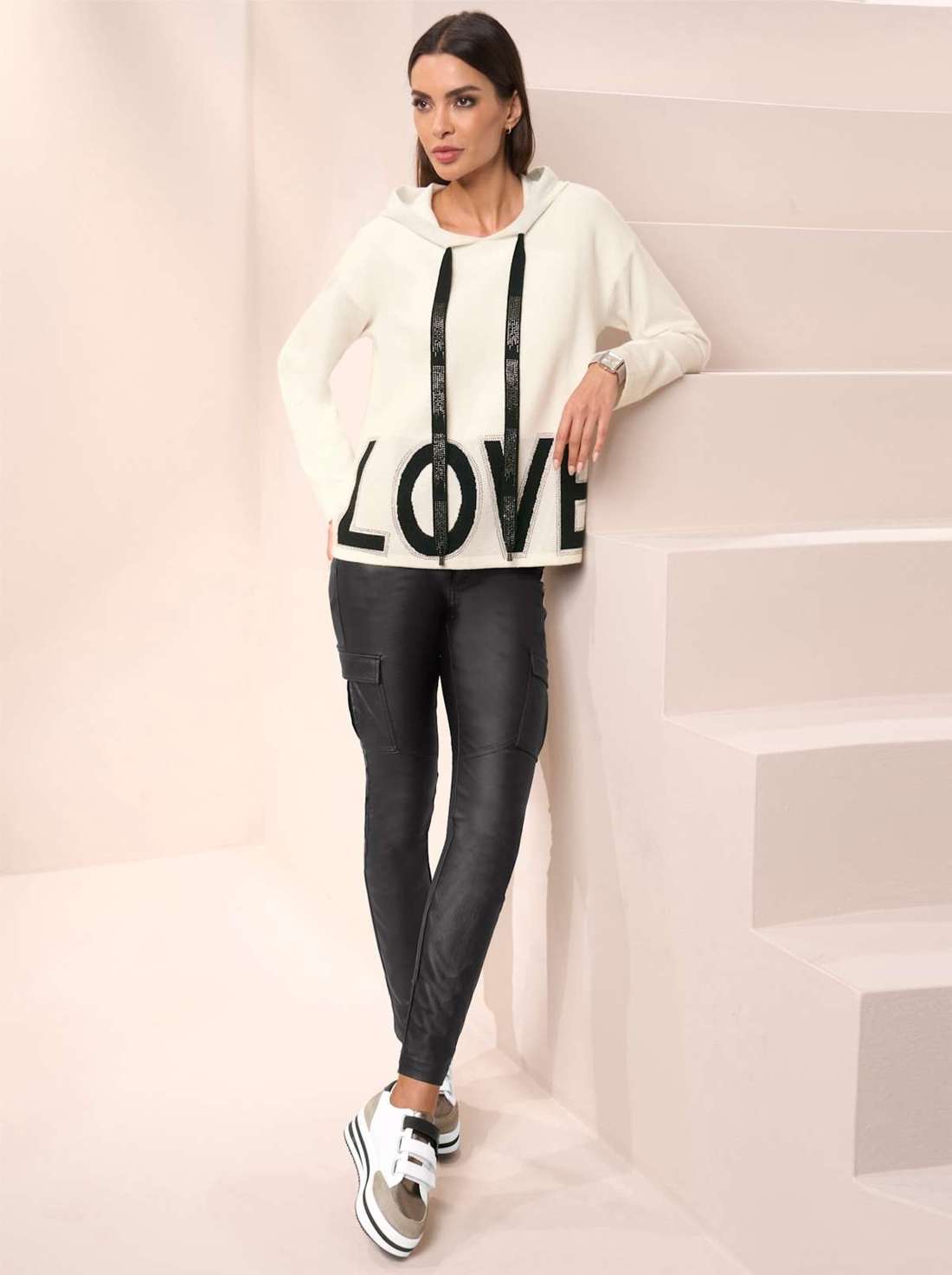 Толстовка с капюшоном Pullover