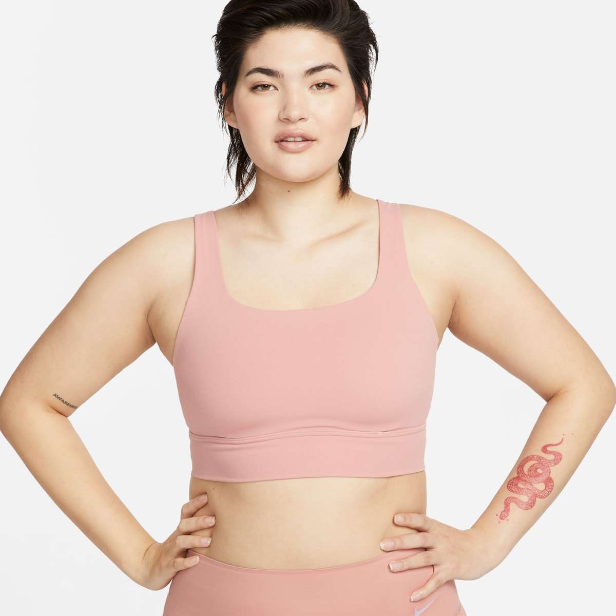 Спортивный бюстгальтер ALATE ELLIPSE WOMEN`S MEDIUM-SUPPORT PADDED LONGLINE SPORTS BRA