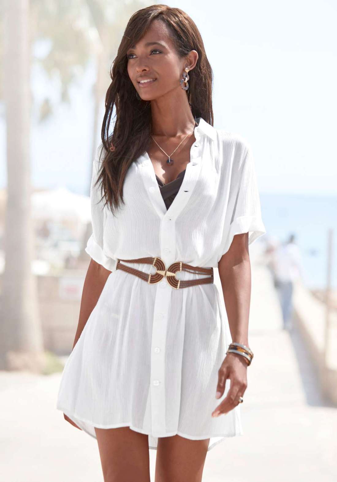 Длинная блузка с планкой на пуговицах