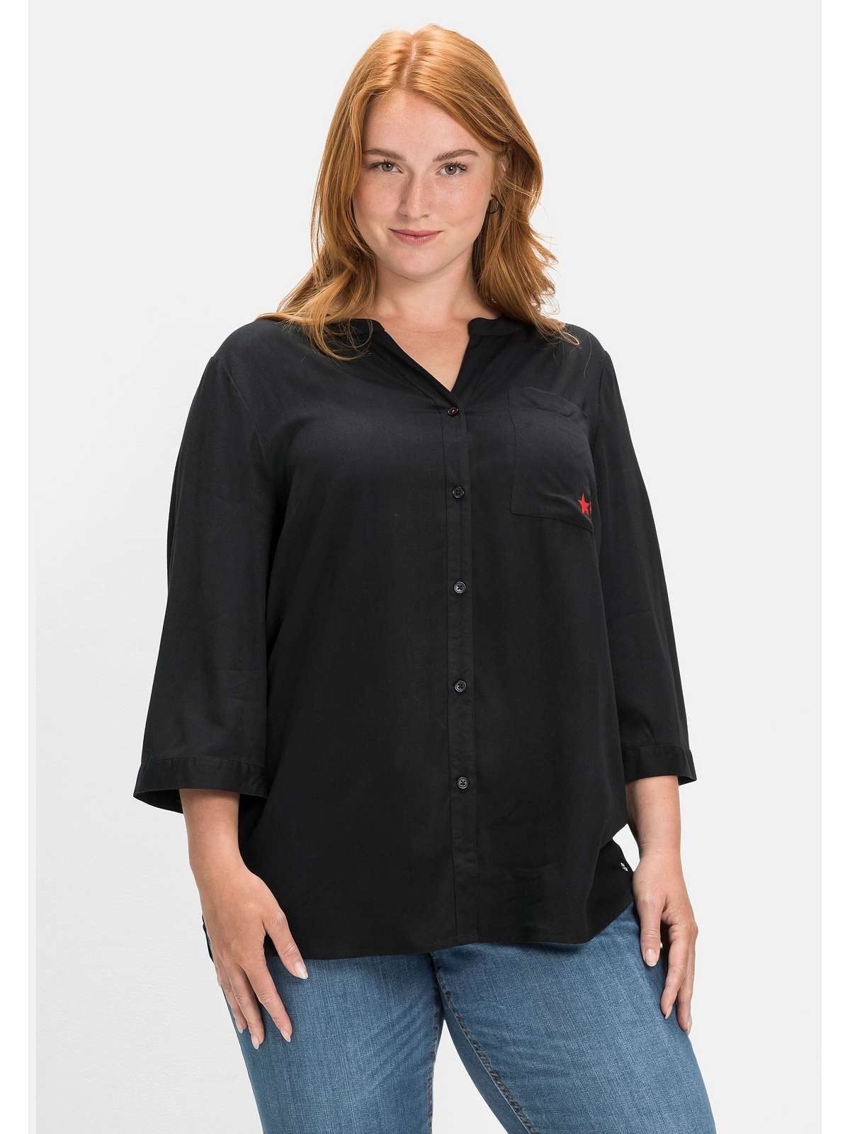 Блузка-рубашка с V-образным вырезом из вискозного твила.