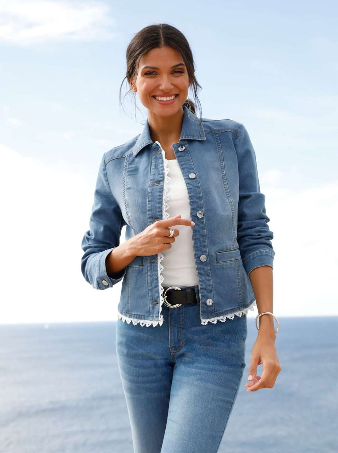 Джинсовая куртка