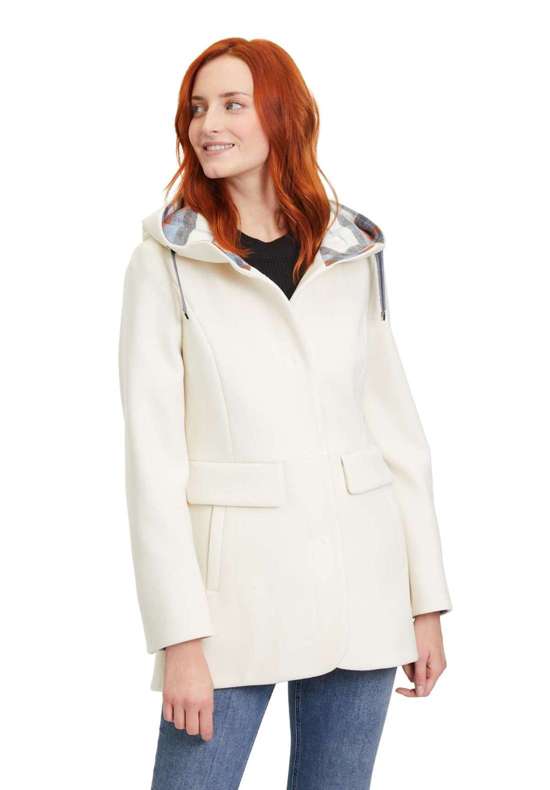 Зимняя куртка с капюшоном Winterjacke mit Kapuze