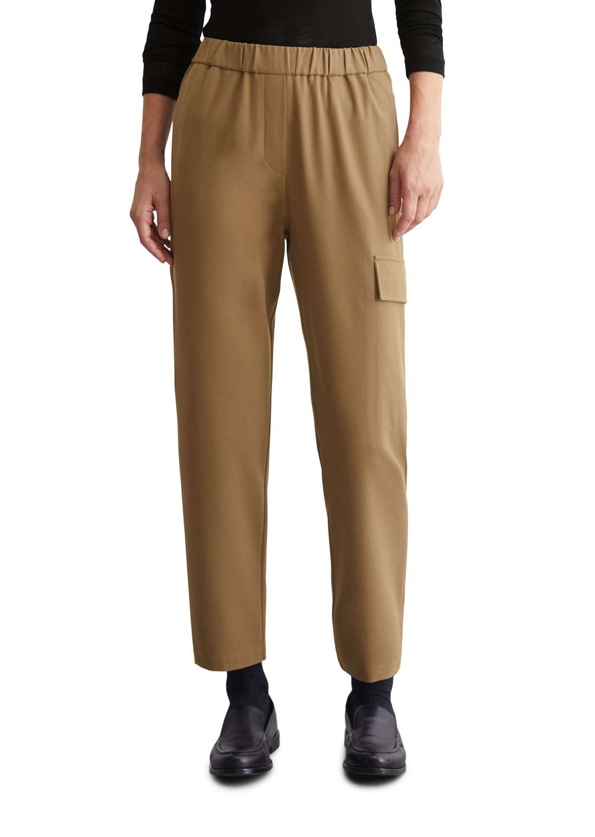 Чинос aus recyceltem Polyester-Stretch-Mix