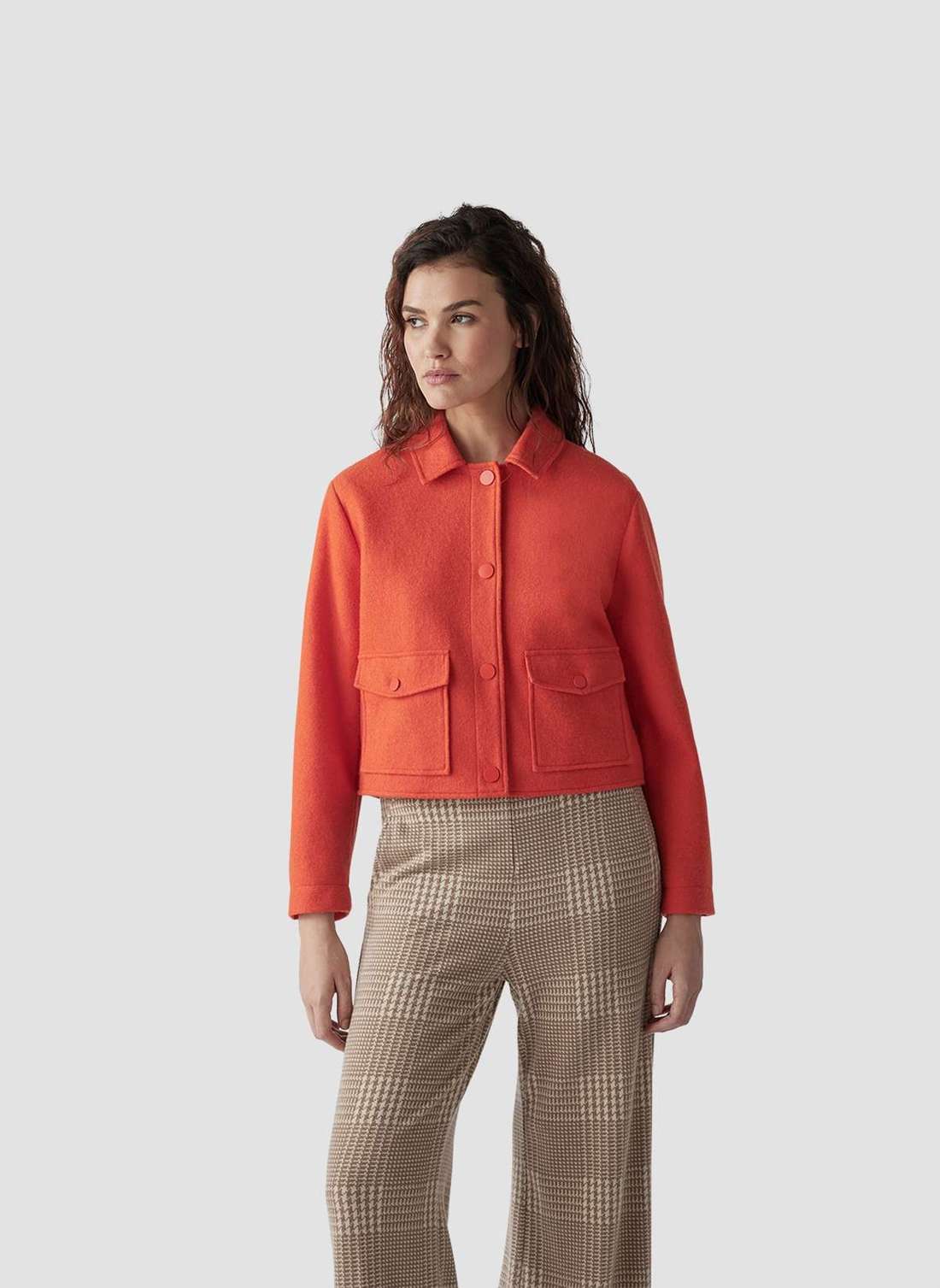 Блуза Kurzjacke in leuchtendem Orange für einen trendigen Look