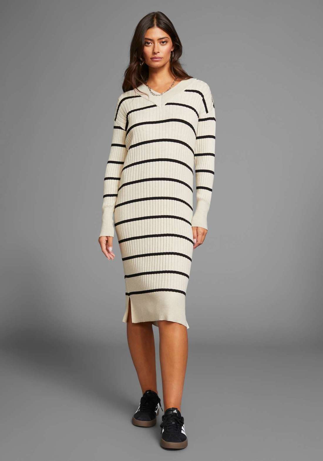 Трикотажное платье