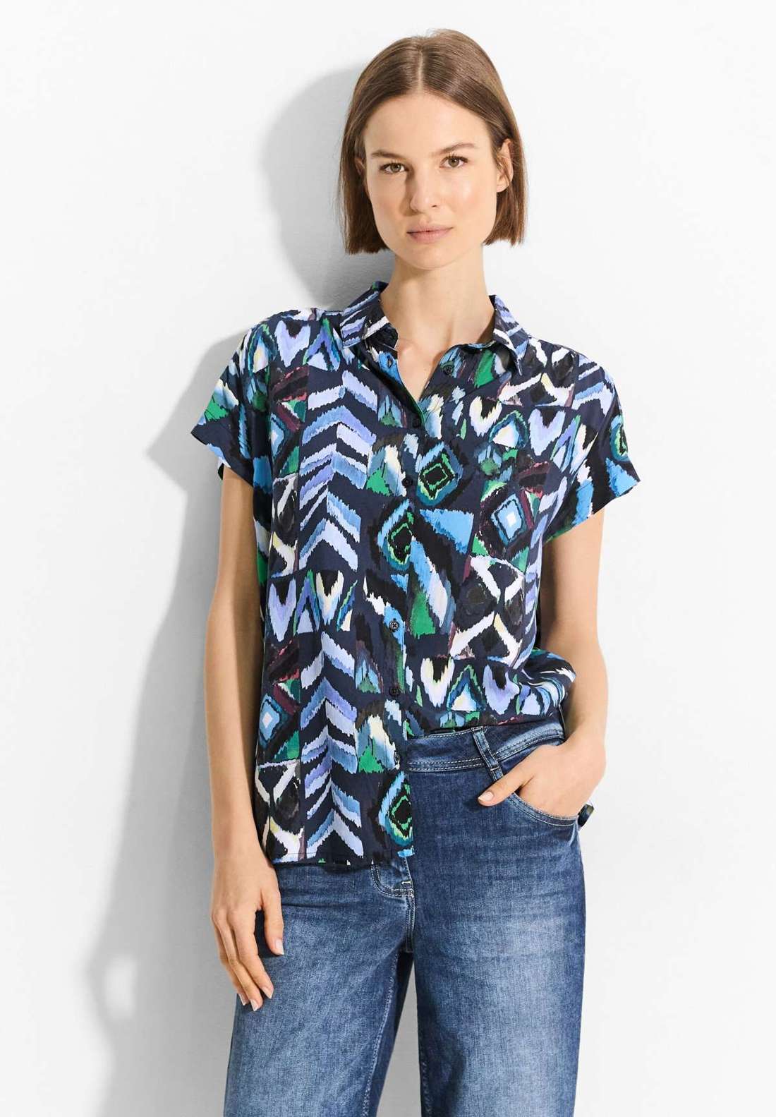 Блузка с короткими рукавами