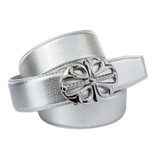 Кожаный ремень серебристого цвета с переходом