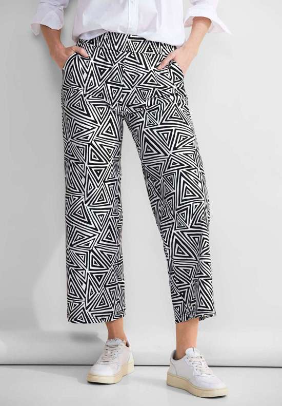 Брюки Марлен с широкими штанинами