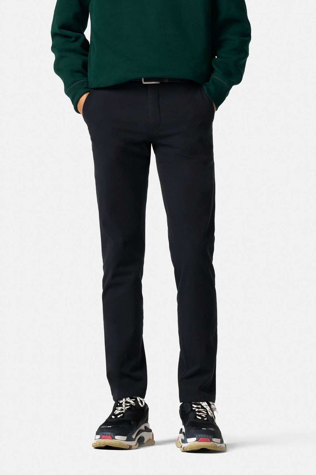 Чиносы с декоративной стежкой и пуговицами. BONN