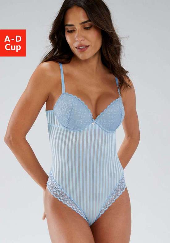 Боди в модном полосатом виде Amelie