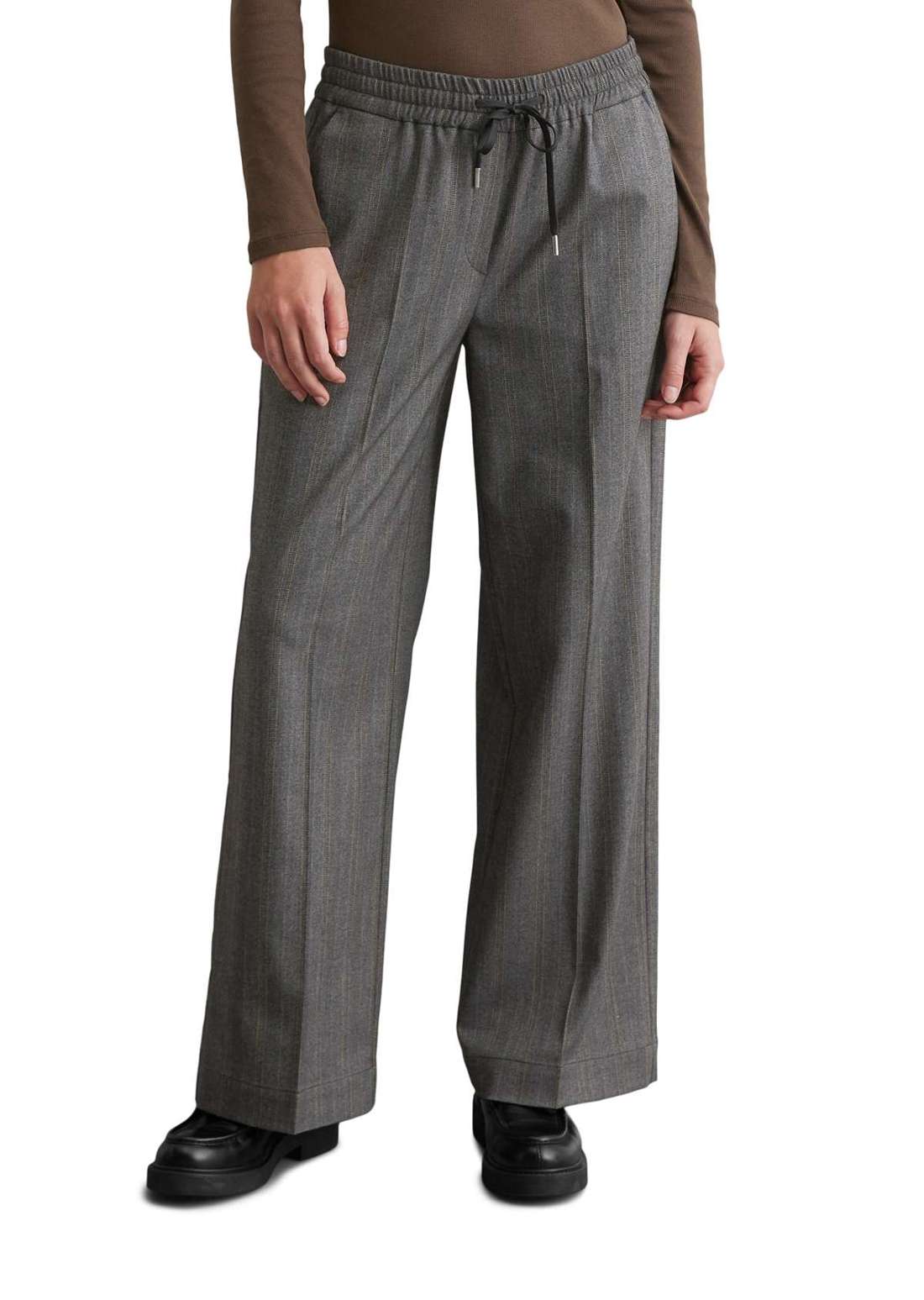 Чинос mit elastischem Bund