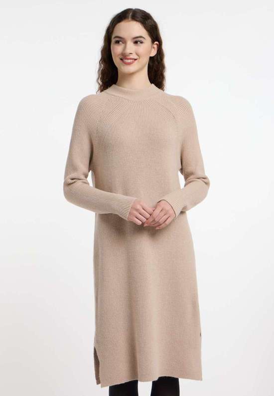 Платье А-силуэта с нежными цветными деталями Dress