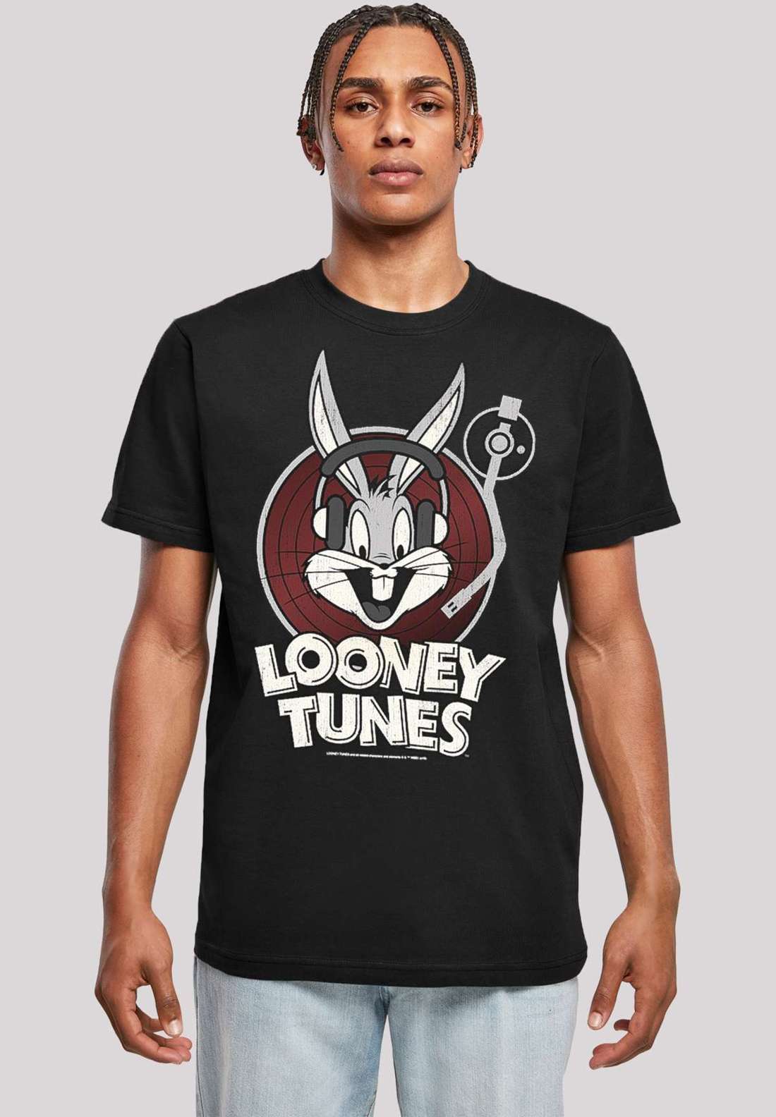 футболка T-Shirt `Looney Tunes Bugs Bunny`