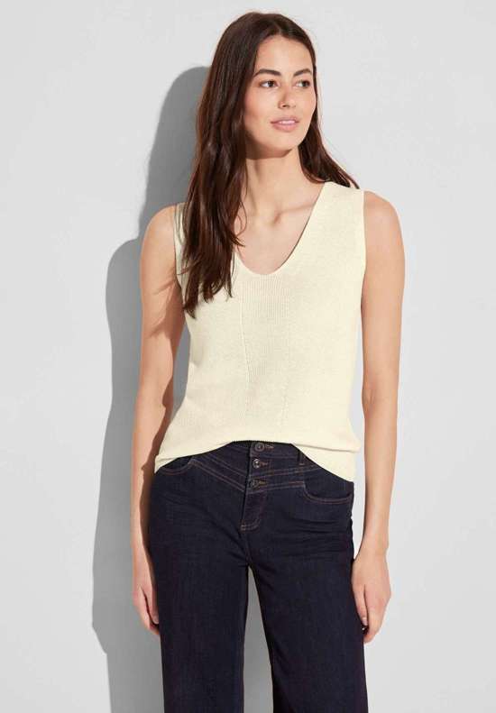 Свитер-жилет однотонного цвета