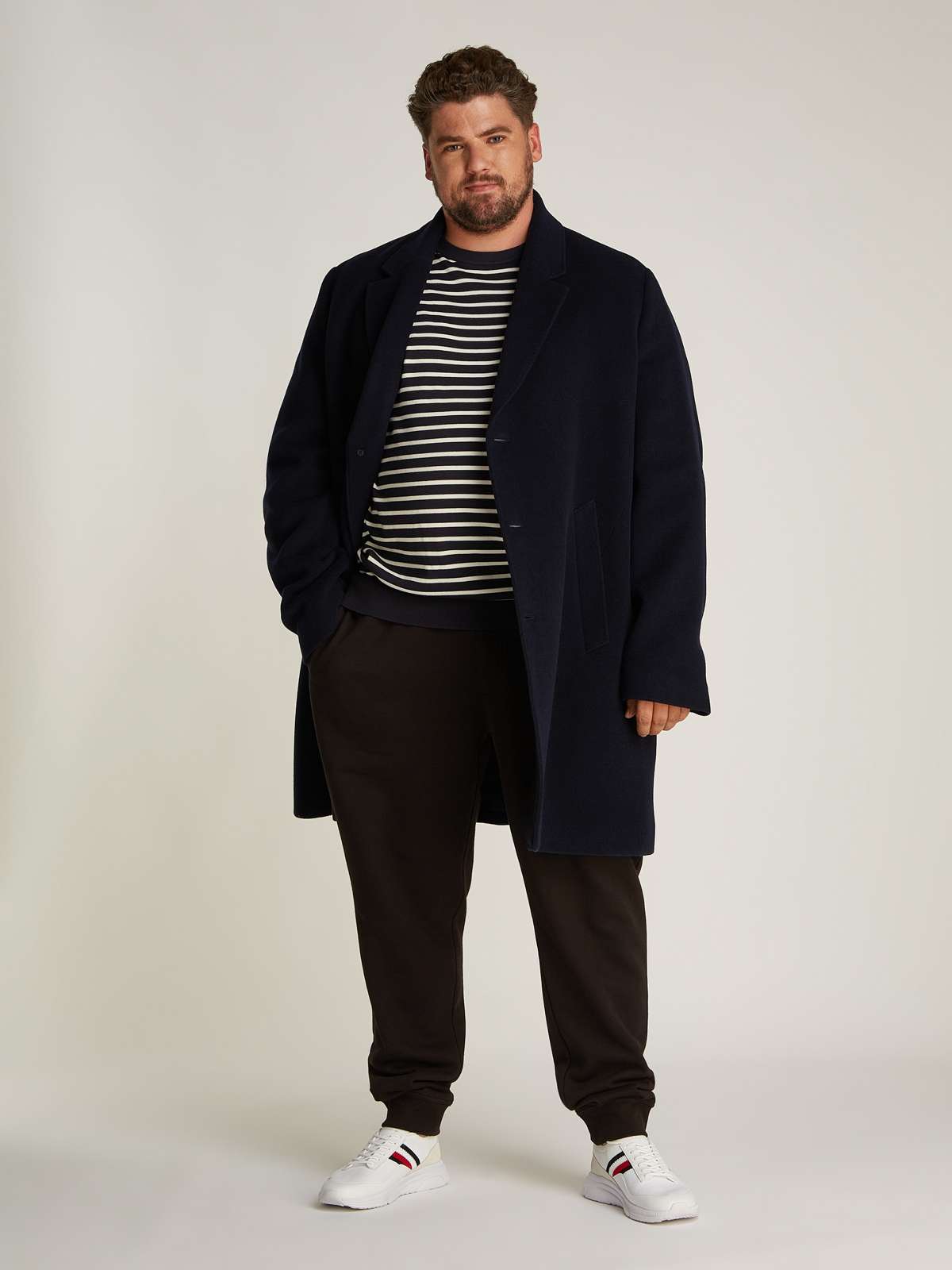 Шерстяное пальто больших размеров с качественными пуговицами. BT-WOOL MIX COAT-B