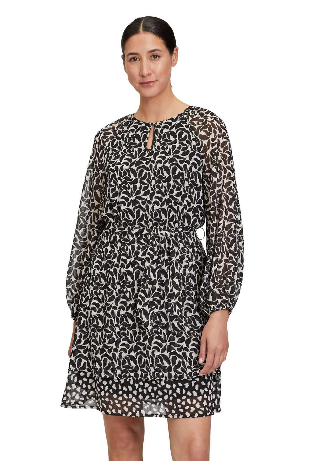 Шифоновое платье Chiffonkleid mit Muster