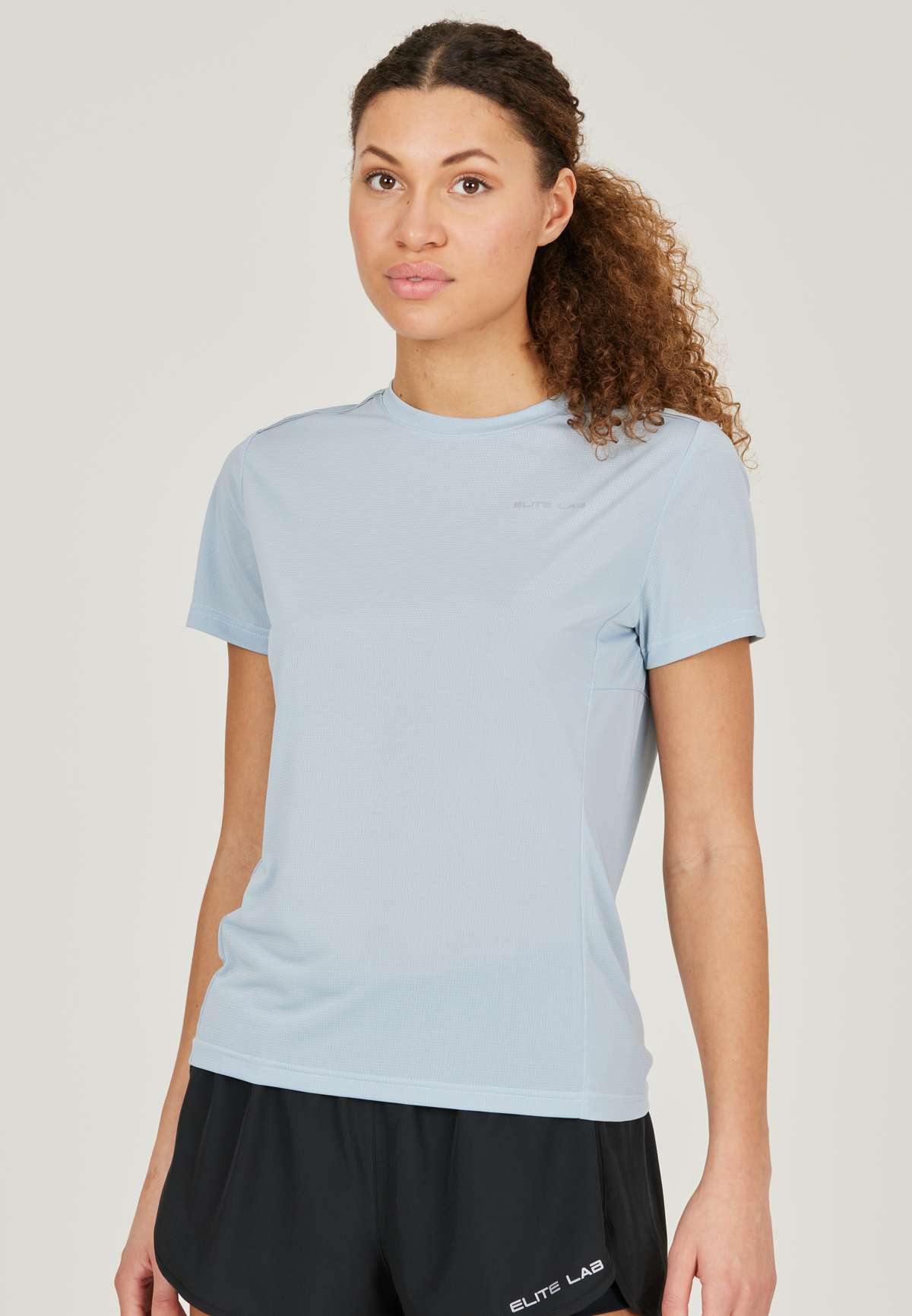 Функциональная рубашка с практичной технологией Quick Dry. E-Lab W Lightweight S/S