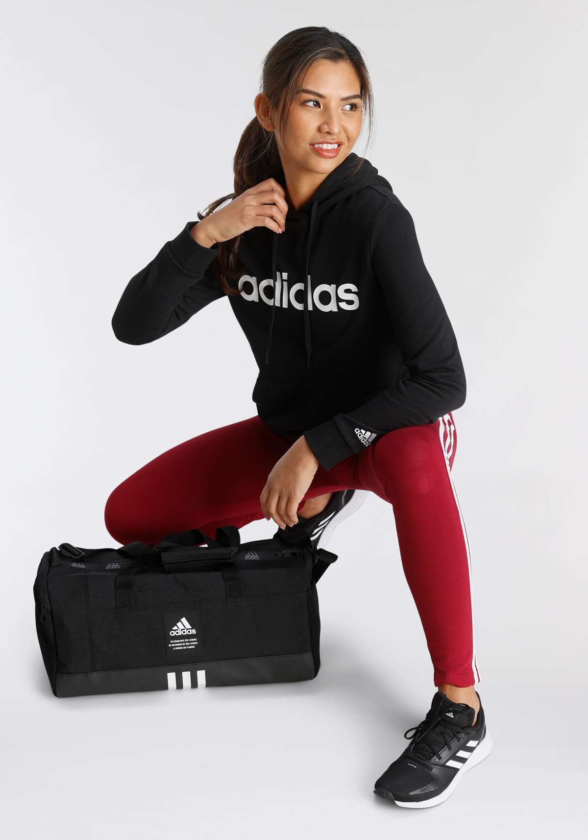 Толстовка с капюшоном ESSENTIALS LOGO HOODIE