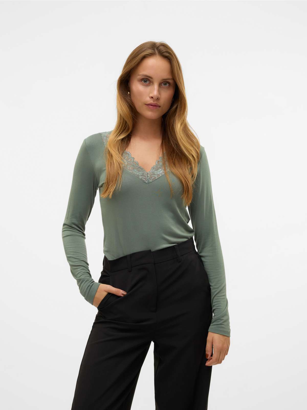 V-образная рубашка VMROSA LS V-NECK LACE TOP GA JRS NOOS