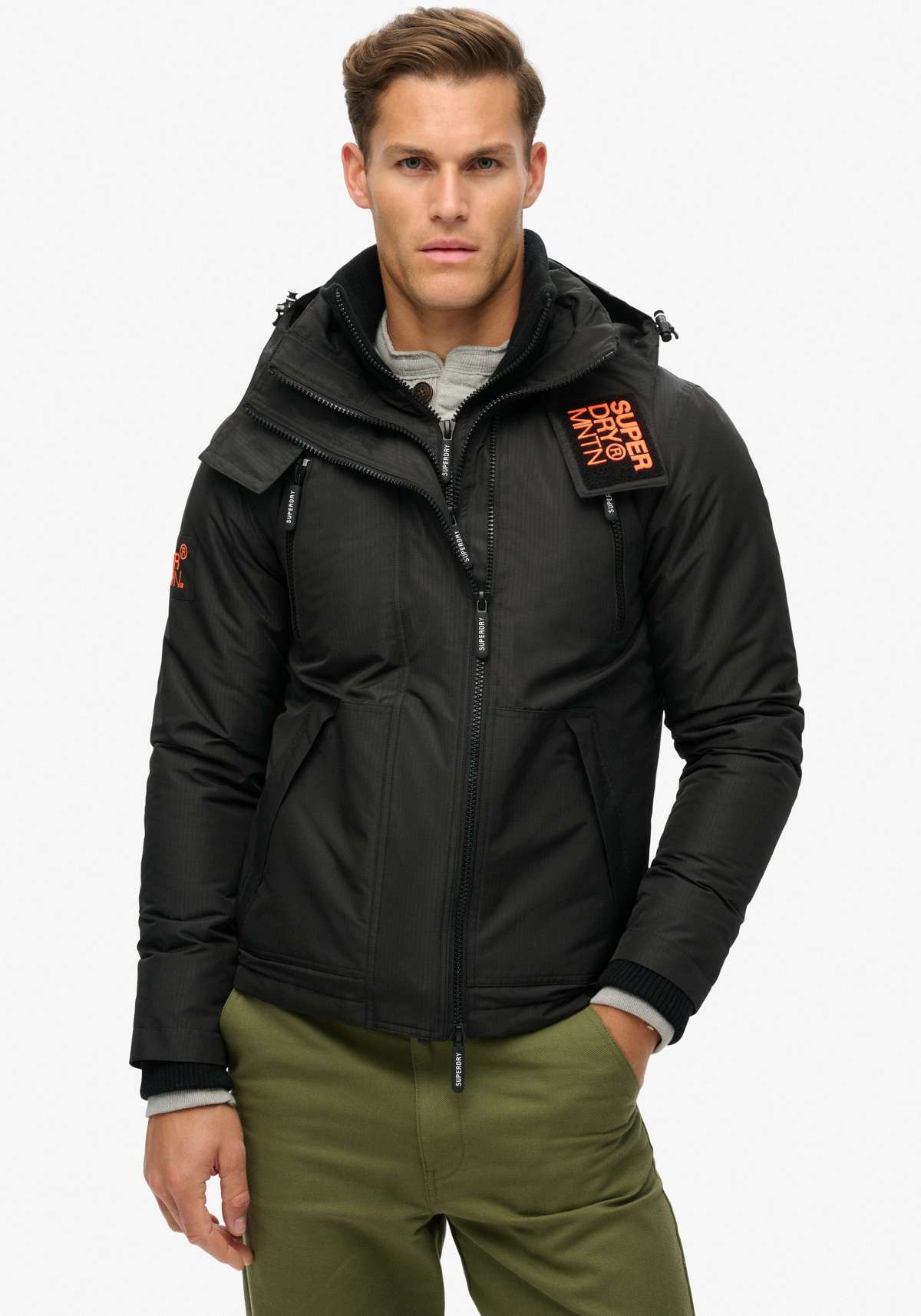 Уличная куртка с капюшоном HOODED MTN WINDBREAKER JACKET