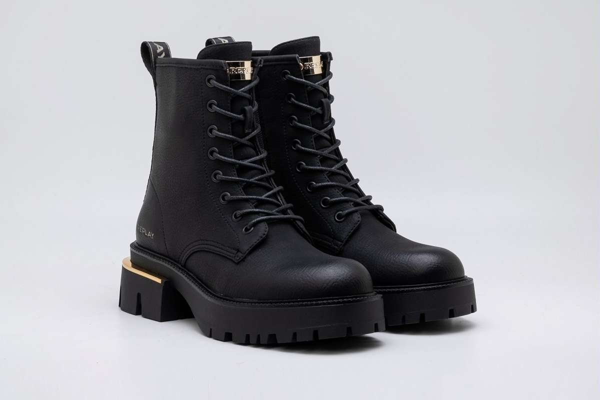 ботинки на шнуровке BOOT