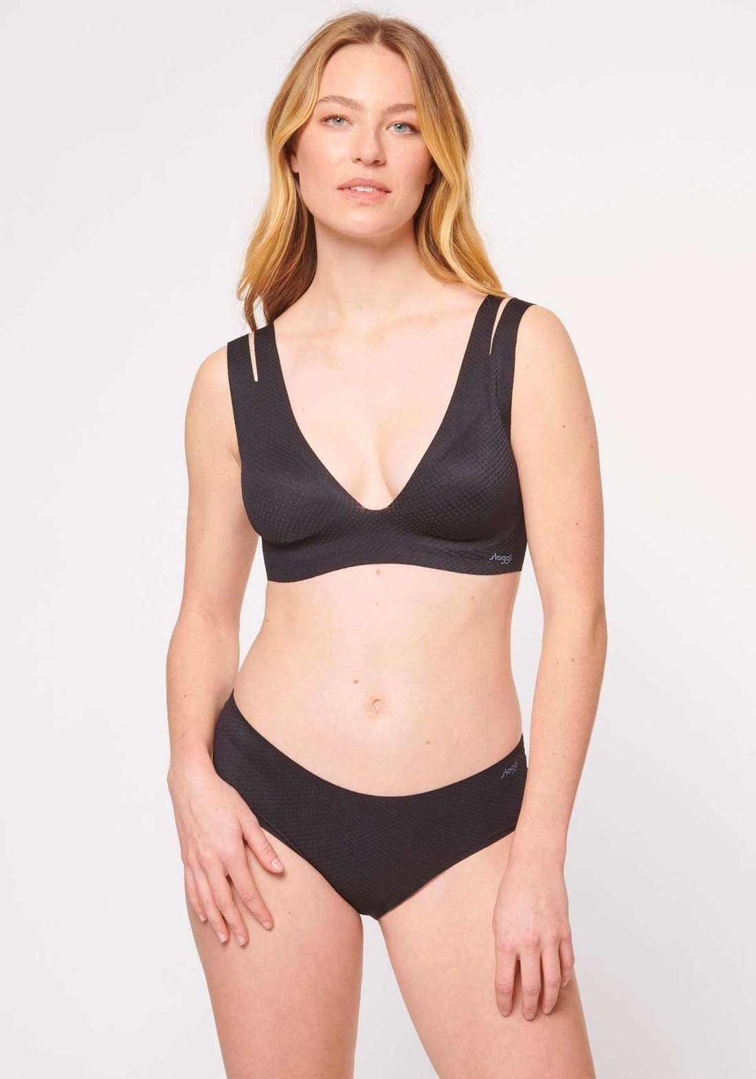 бюстье ZERO Feel Flow Bralette