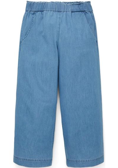 Широкие джинсы с широким эластичным поясом.