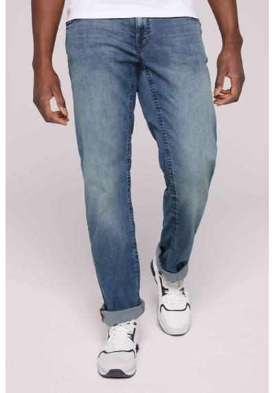 Удобные джинсы с двумя вариантами высоты талии.